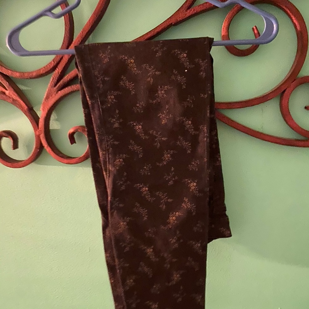 COPY - Cute floral pants - Picture 4 of 5